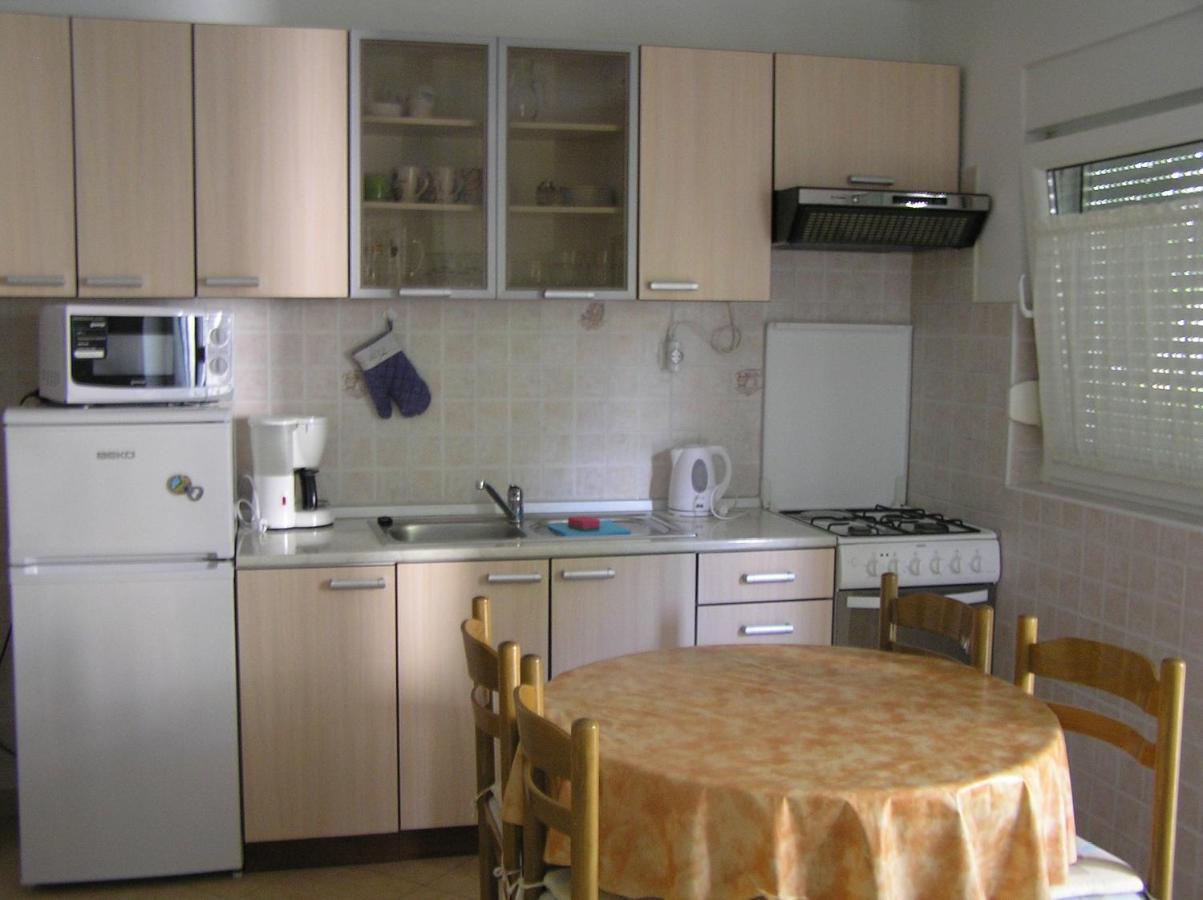 Apartments With A Parking Space Supetarska Draga - Donja, Rab - 15999 Экстерьер фото